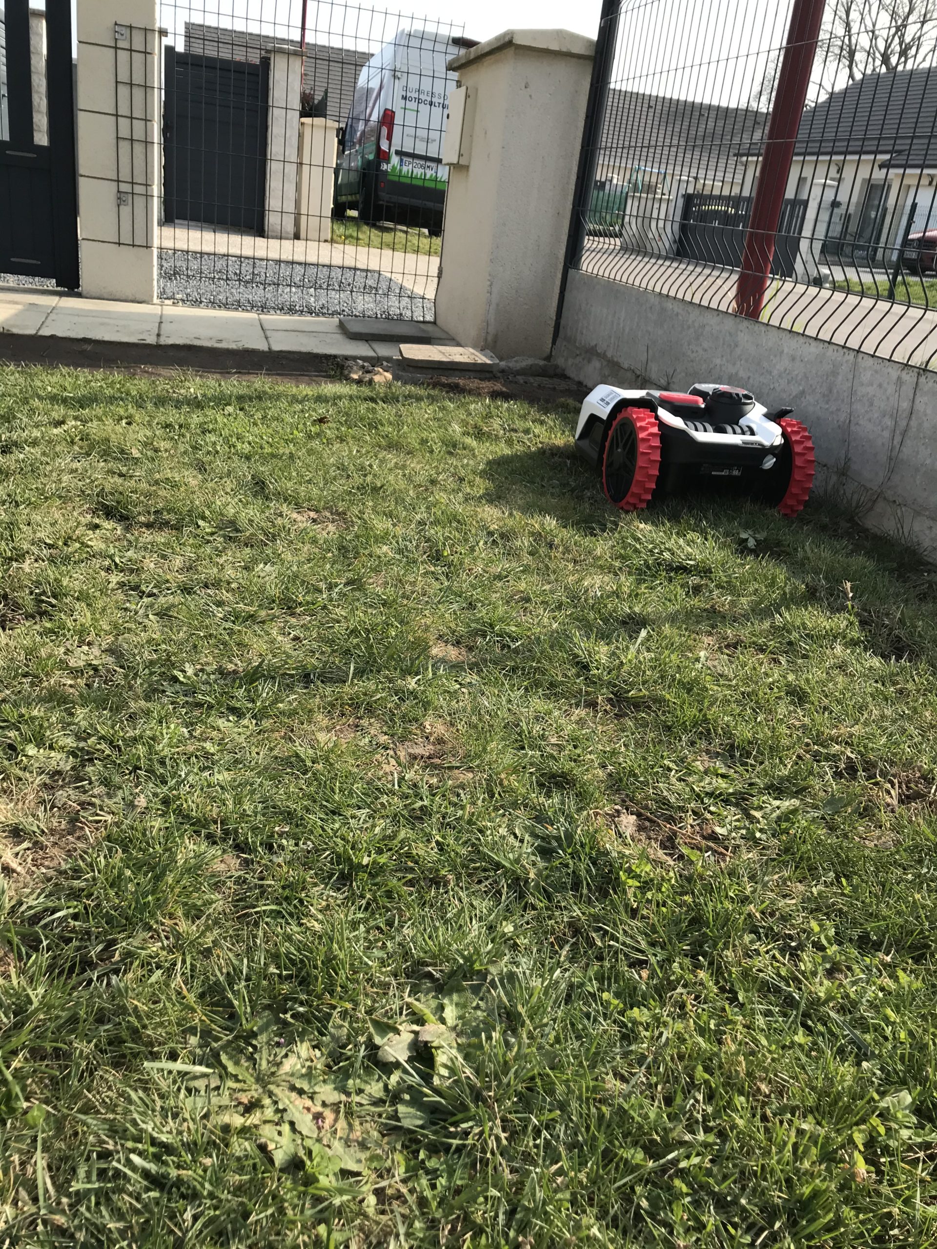 roboto-tondeuse-rouen-dupressoir-motoculture-76-rouen