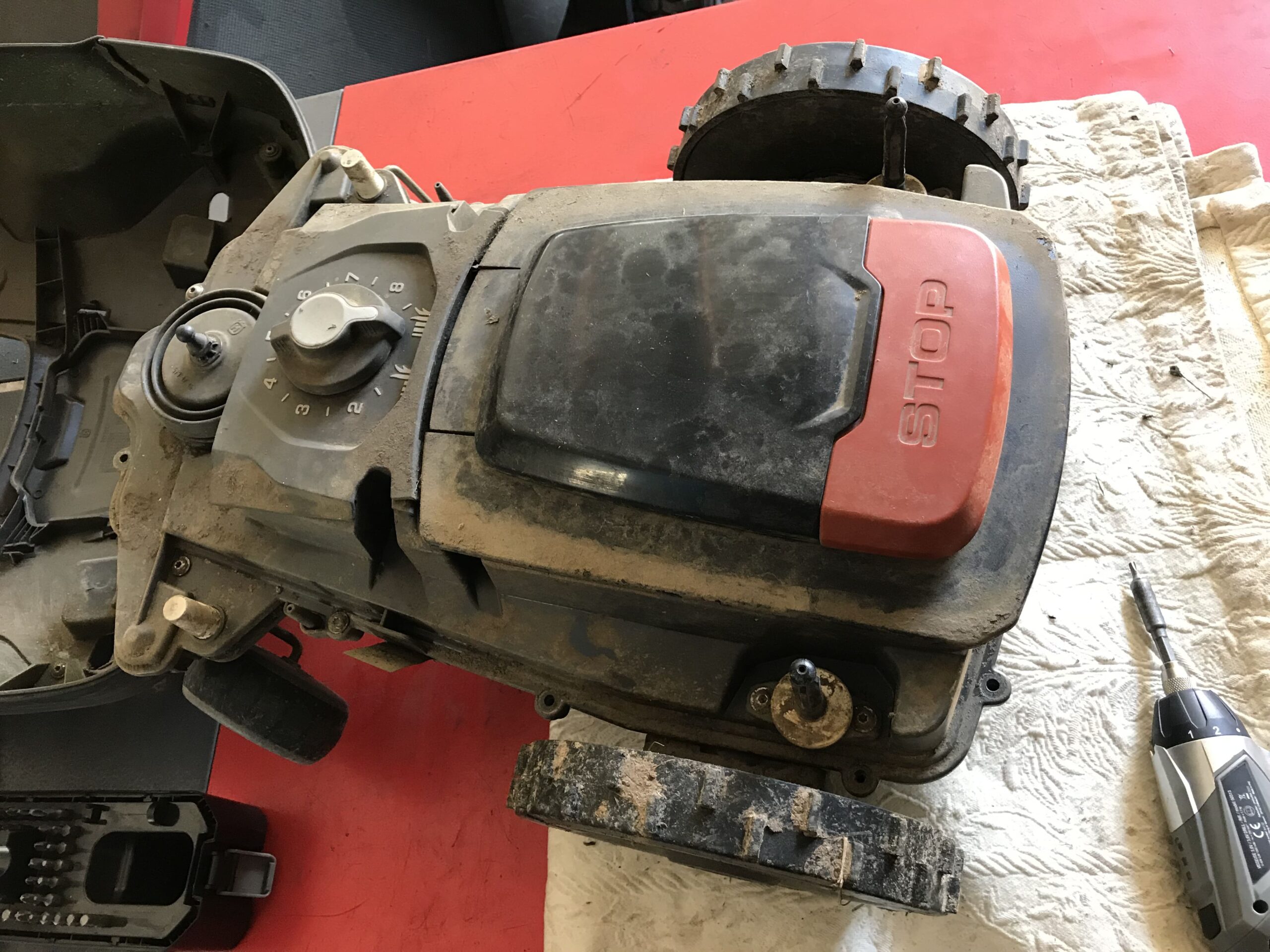 roboto-tondeuse-rouen-dupressoir-motoculture-pas-cher-76-rouen